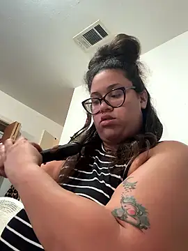 SilkSoleBunnie online show from January 11, 9:55 pm