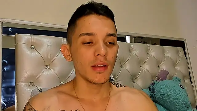 Snapshot of _Ander_Xx chatting on January 18, 7:06 pm Ander Xx online show from January 18, 7:06 pm