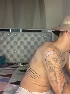 Snapshot of _Ander_Xx chatting on March 2, 5:08 am Ander Xx online show from March 2, 5:08 am