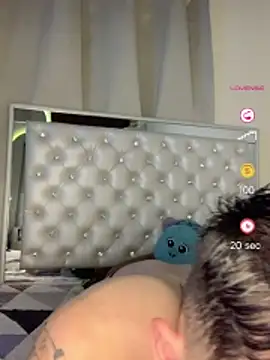Snapshot of _Ander_Xx chatting on May 29, 6:52 am Ander Xx online show from May 29, 6:52 am