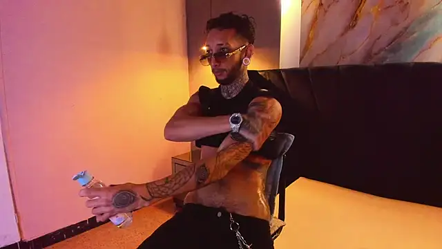 axel valtier online show from January 14, 4:38 am