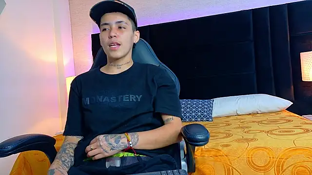 Raven Cox online show from January 10, 5:58 am