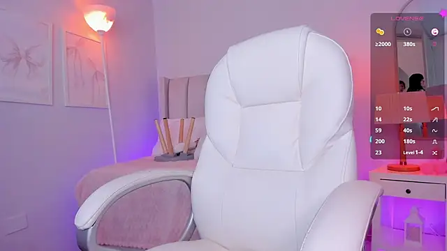 your alina18 online show from March 23, 12:22 am