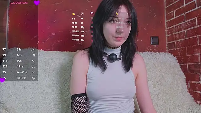 Snapshot of LisaBunnyy chatting on May 25, 9:35 pm LisaBunnyy online show from May 25, 9:35 pm