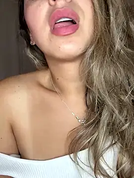 bebitas2  online show from January 14, 1:42 am