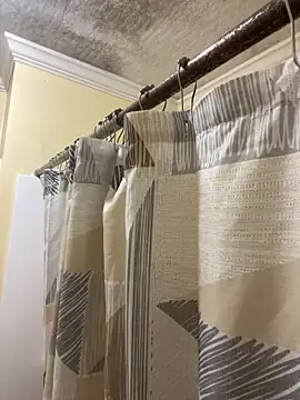 BetterThanAI online show from April 11, 4:53 am