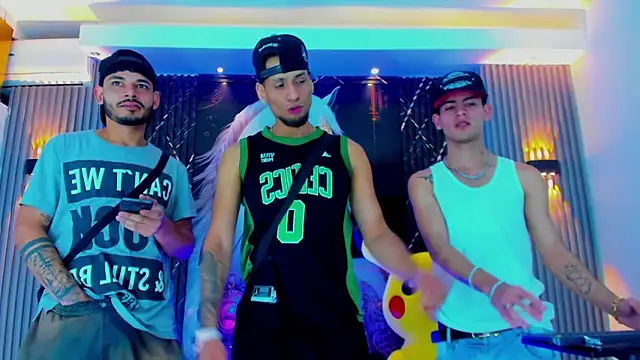 The Gods In Diamonds online show from January 17, 5:33 am