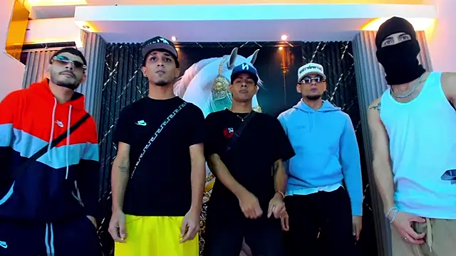 The Gods In Diamonds online show from February 26, 4:34 am