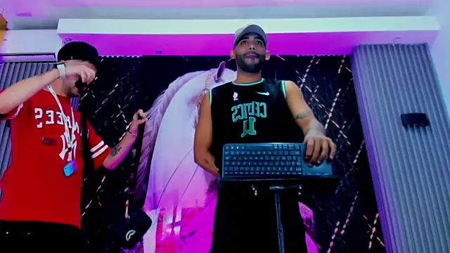 The Gods In Diamonds online show from January 11, 4:41 am