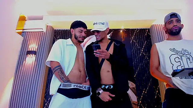 The Gods In Diamonds online show from February 10, 9:08 am