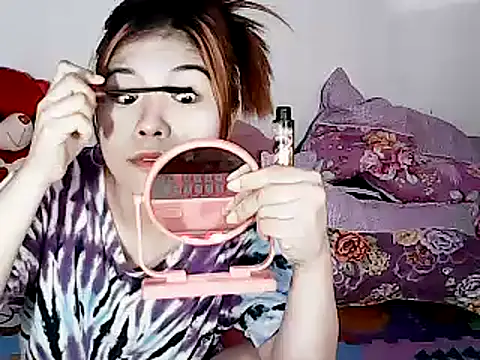 xxhotamizinggirl online show from March 11, 6:46 pm