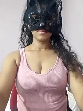 cutehotwife online show from April 1, 5:21 pm
