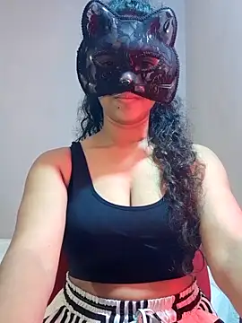 cutehotwife online show from April 12, 3:37 pm