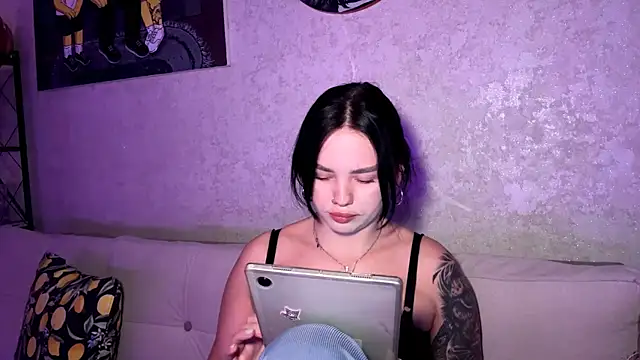 Snapshot of sofdancetr chatting on January 12, 1:07 pm sofdancetr online show from January 12, 1:07 pm