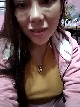 LinhLinh0099 online show from January 15, 9:12 am