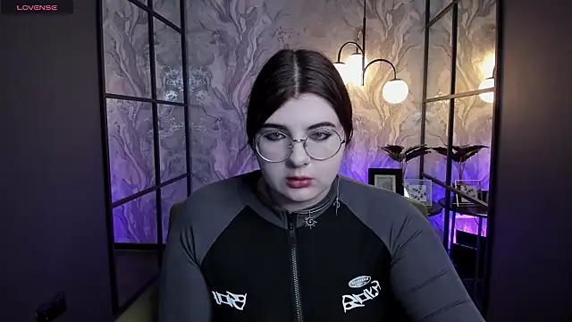 Siena aa online show from February 10, 8:30 pm