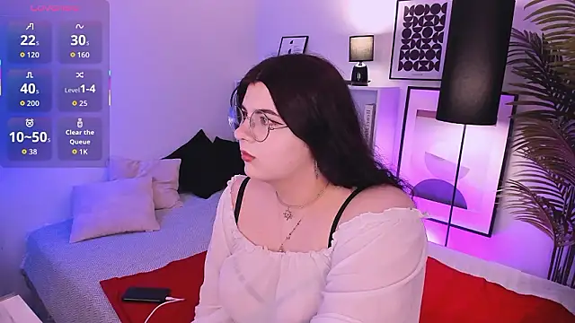 Siena aa online show from March 13, 9:09 pm