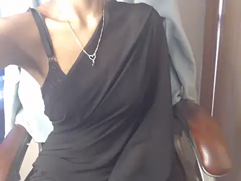 Velvet Queen  online show from January 13, 5:44 am