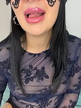 melissiaayzem online show from March 26, 10:13 am