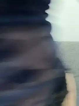 melissiaayzem online show from April 2, 7:59 am