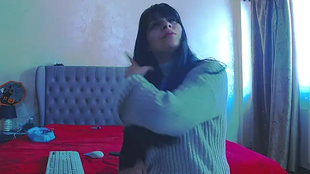 MaddyAllure online show from March 13, 8:30 am