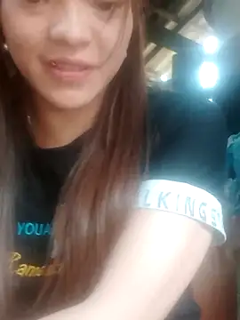 Snapshot of jjennyyy chatting on February 24, 6:47 am jjennyyy online show from February 24, 6:47 am