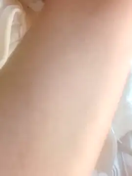 jjennyyy online show from April 12, 1:31 am