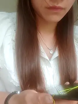 jjennyyy online show from April 10, 6:31 am