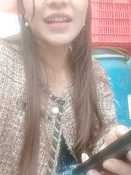 Snapshot of jjennyyy chatting on February 20, 2:52 am jjennyyy online show from February 20, 2:52 am