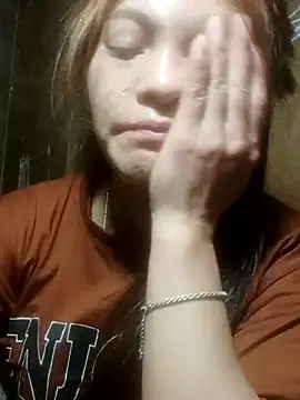 Snapshot of jjennyyy chatting on February 22, 2:14 am jjennyyy online show from February 22, 2:14 am