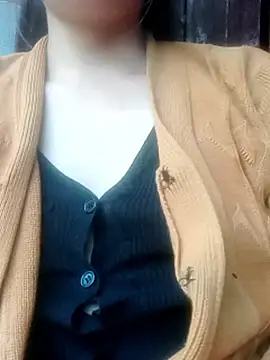 jjennyyy online show from June 14, 9:32 am