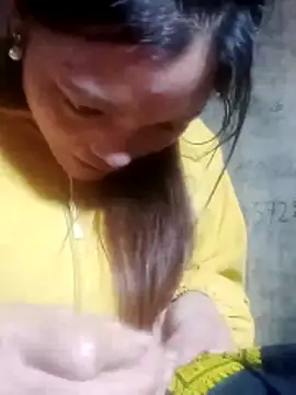 Snapshot of jjennyyy chatting on January 17, 2:20 pm jjennyyy online show from January 17, 2:20 pm