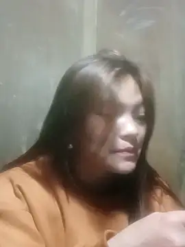 jjennyyy online show from March 7, 1:49 pm