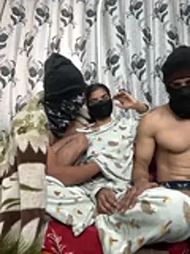 Snapshot of Cutenikkibaby chatting on January 15, 7:34 am Cutenikkibaby online show from January 15, 7:34 am