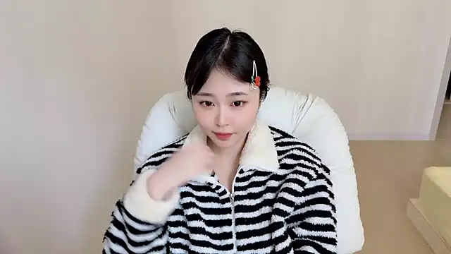 Onefiona online show from April 13, 4:49 am