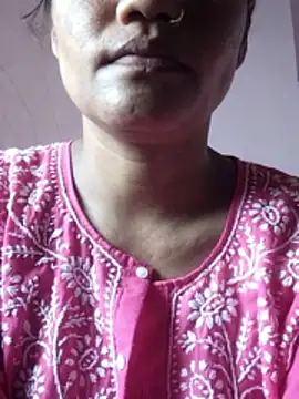 Zaara101 online show from June 6, 4:39 am