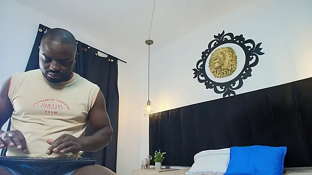 elnegritodelsabor1 online show from February 12, 11:43 am