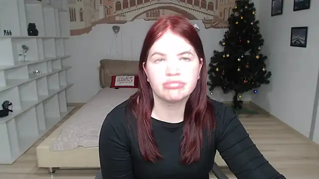 Snapshot of Secret_Emma chatting on January 10, 1:28 pm Secret Emma online show from January 10, 1:28 pm