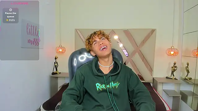 Anyelo Twink online show from April 18, 4:26 am