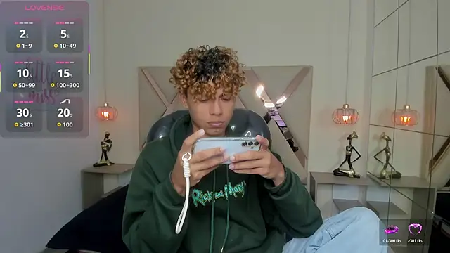 Anyelo Twink online show from April 9, 4:14 am