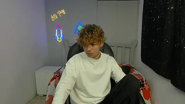 Anyelo Twink online show from February 2, 8:19 pm