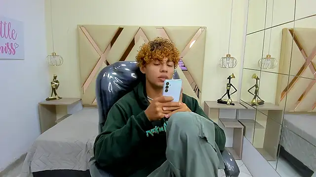 Anyelo Twink online show from March 4, 8:16 pm