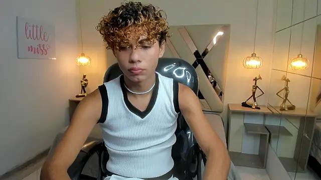 Anyelo Twink online show from March 10, 8:46 pm