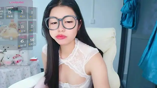 -XiaoYu-777 online show from April 8, 10:28 am