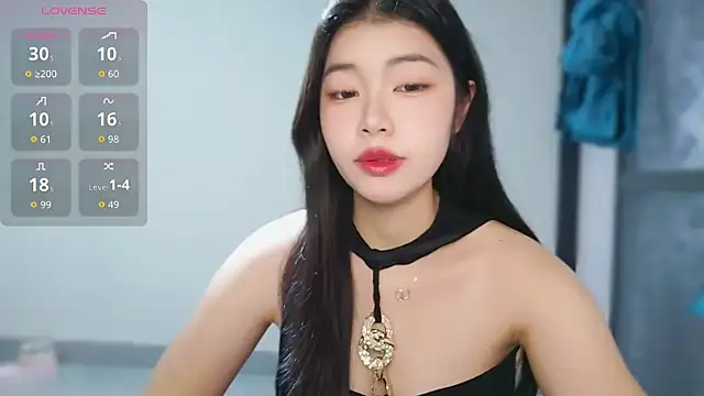 Snapshot of -XiaoYu-777 chatting on February 7, 7:27 am -XiaoYu-777 online show from February 7, 7:27 am