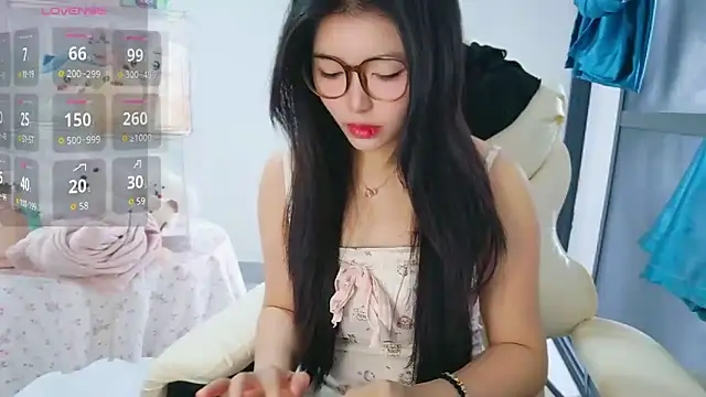 -XiaoYu-777 online show from March 6, 8:20 am