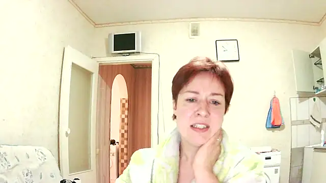 Fruittellalove online show from February 8, 5:54 pm