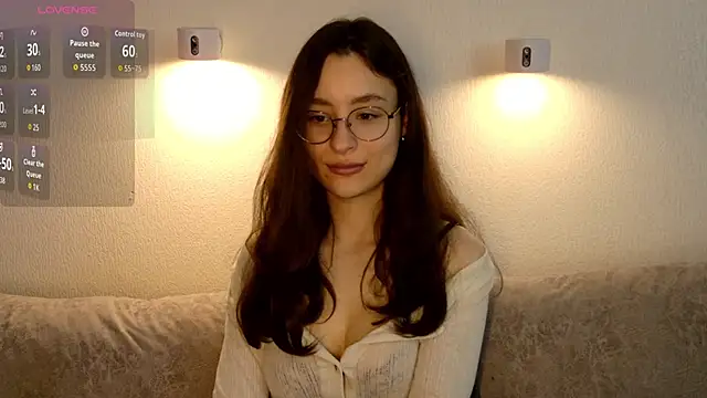 Snapshot of classy____ chatting on May 14, 4:04 pm classy online show from May 14, 4:04 pm