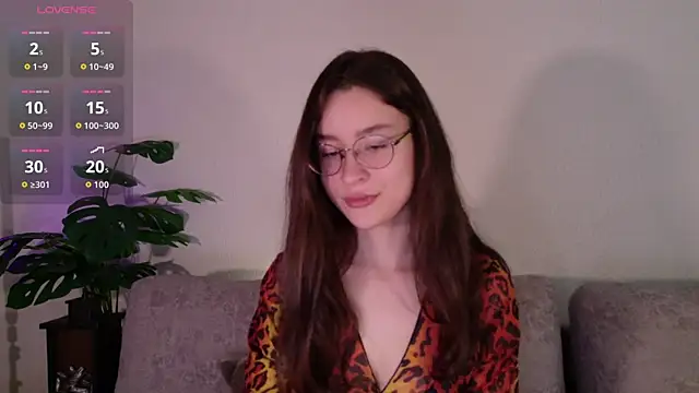 Snapshot of classy____ chatting on July 4, 4:22 pm classy online show from July 4, 4:22 pm
