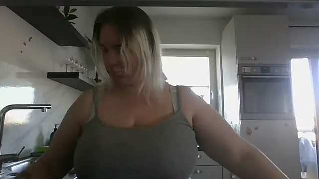 MinchenBienchen98 online show from March 5, 10:12 am